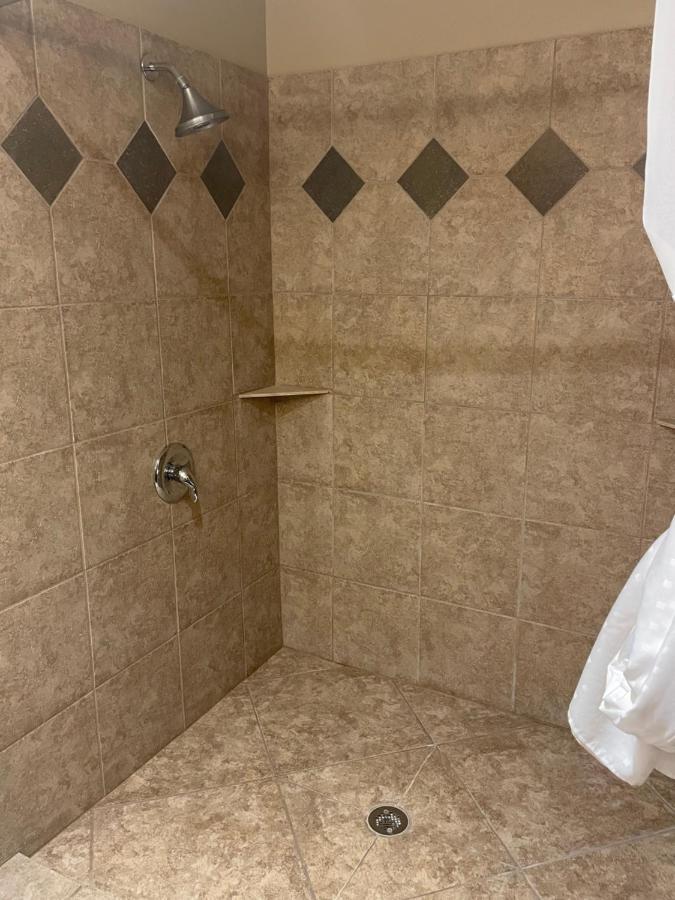Hotel Formerly Known As Days & By Wyndham La Crosse-onalaska Onalaska
